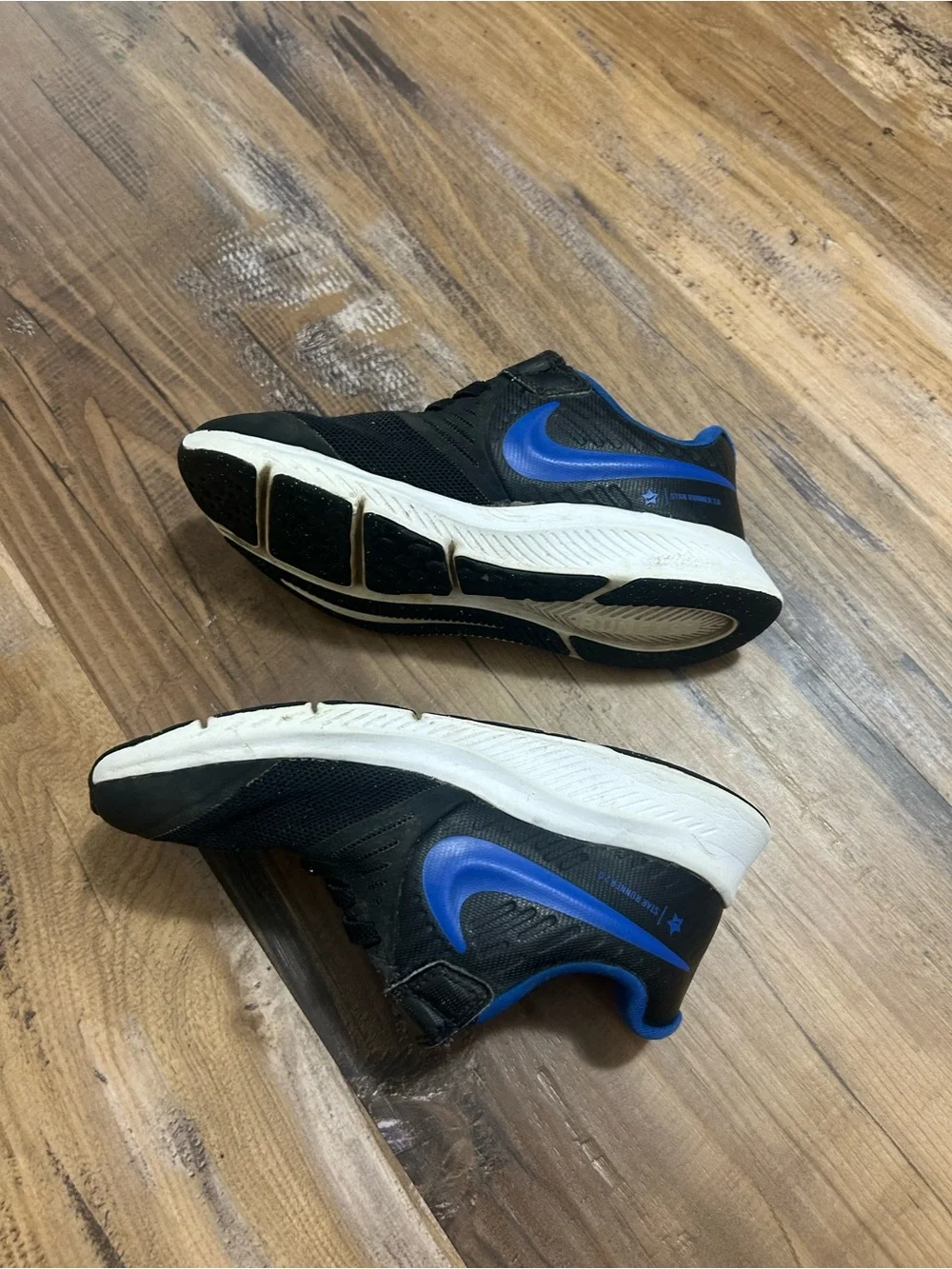Nike Kids Black and Royal Blue Velcro Sneakers